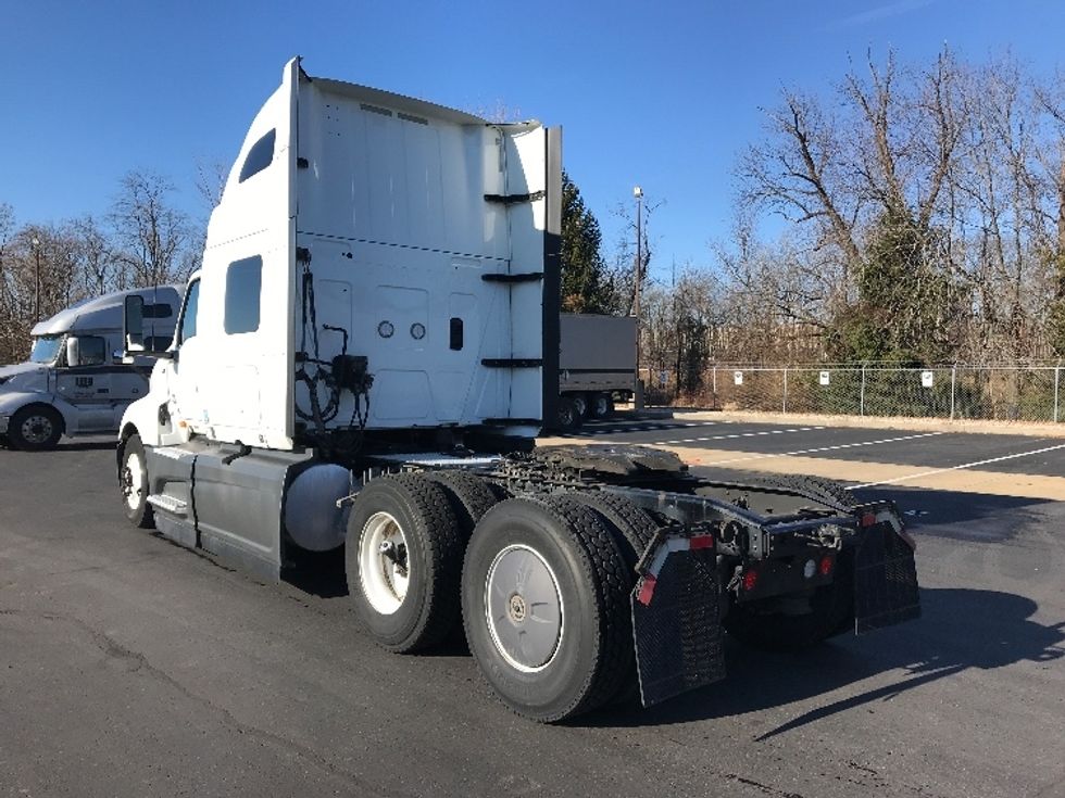 Sleeper Tractor-Heavy Duty Tractors-International-2023-LT625-Bensalem-PA-667,812\n\t\tmiles-$ 39,250 - Image 5