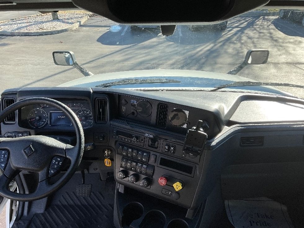 Sleeper Tractor-Heavy Duty Tractors-International-2023-LT625-Bethlehem-PA-573,642\n\t\tmiles-$ 48,250 - Image 12