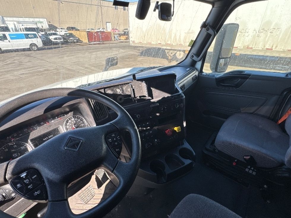 Sleeper Tractor-Heavy Duty Tractors-International-2023-LT625-Brooklyn Park-MN-465,880\n\t\tmiles-$ 58,250 - Image 10