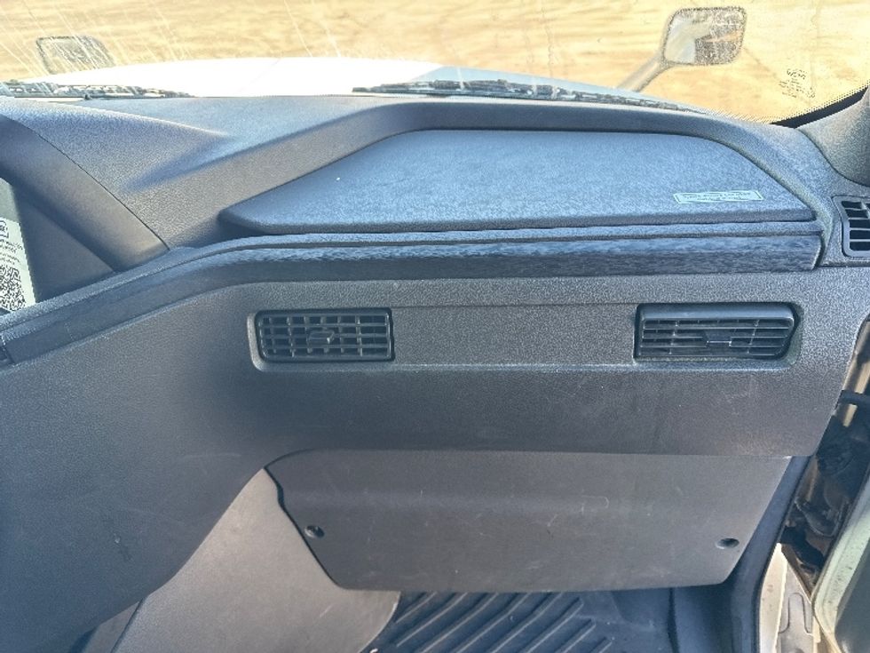 Sleeper Tractor-Heavy Duty Tractors-International-2023-LT625-Brooklyn Park-MN-465,880\n\t\tmiles-$ 58,250 - Image 14