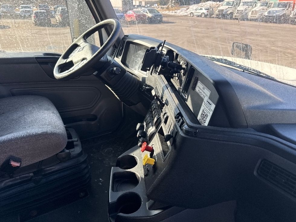 Sleeper Tractor-Heavy Duty Tractors-International-2023-LT625-Brooklyn Park-MN-465,880\n\t\tmiles-$ 58,250 - Image 15