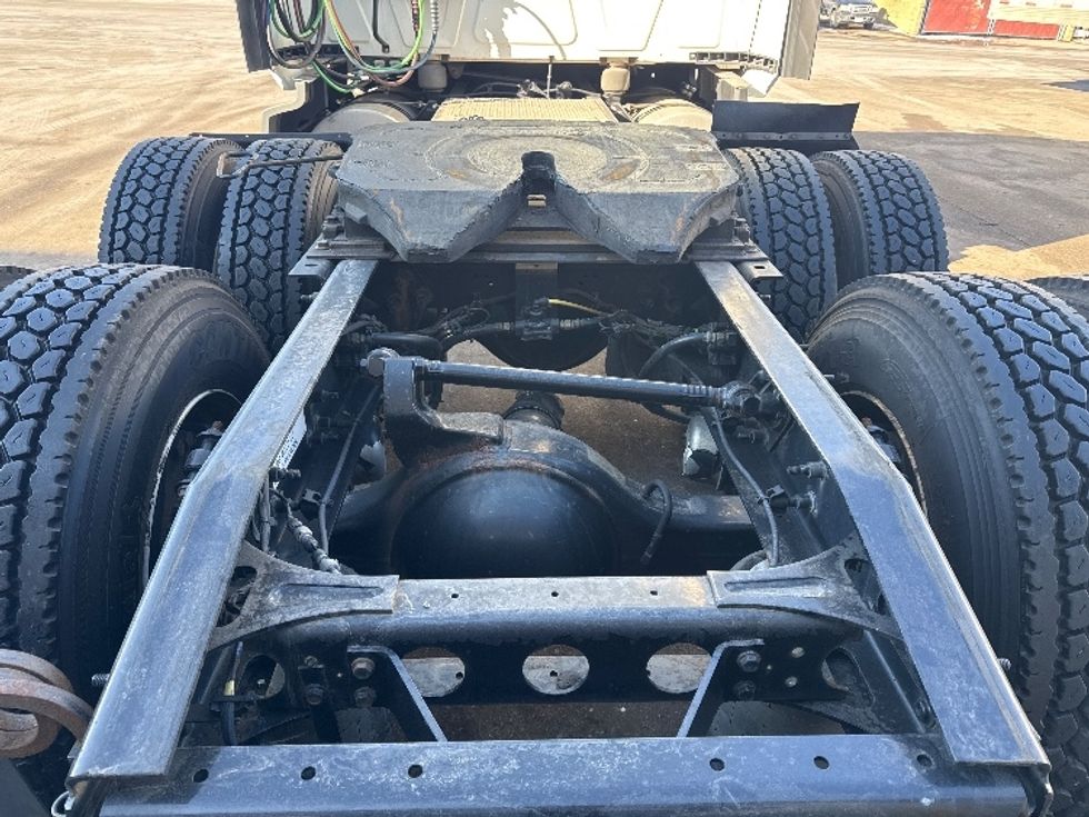 Sleeper Tractor-Heavy Duty Tractors-International-2023-LT625-Brooklyn Park-MN-465,880\n\t\tmiles-$ 58,250 - Image 6