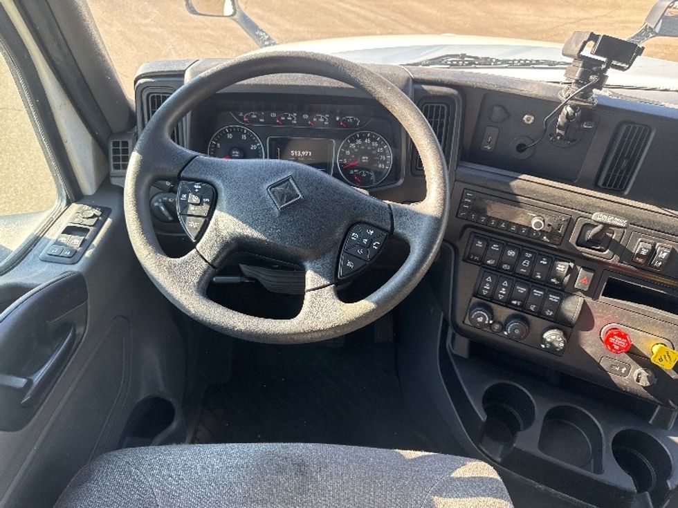 Sleeper Tractor-Heavy Duty Tractors-International-2023-LT625-Brooklyn Park-MN-513,982\n\t\tmiles-$ 53,750 - Image 11