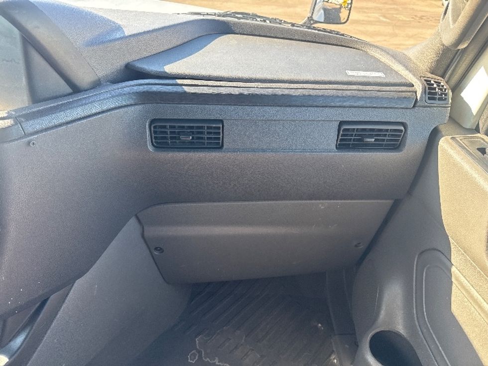 Sleeper Tractor-Heavy Duty Tractors-International-2023-LT625-Brooklyn Park-MN-513,982\n\t\tmiles-$ 53,750 - Image 14