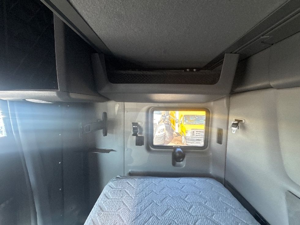 Sleeper Tractor-Heavy Duty Tractors-International-2023-LT625-Brooklyn Park-MN-513,982\n\t\tmiles-$ 53,750 - Image 19