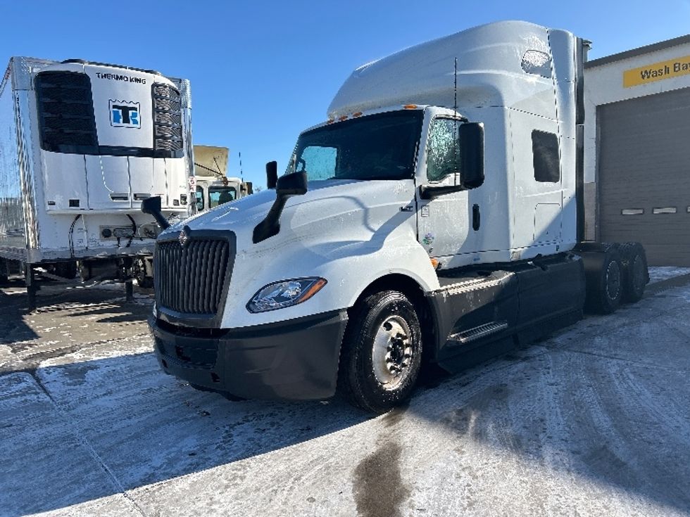 Sleeper Tractor-Heavy Duty Tractors-International-2023-LT625-Brooklyn Park-MN-530,871\n\t\tmiles-$ 52,000 - Image 3