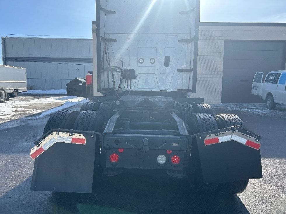 Sleeper Tractor-Heavy Duty Tractors-International-2023-LT625-Brooklyn Park-MN-563,991\n\t\tmiles-$ 49,000 - Image 6