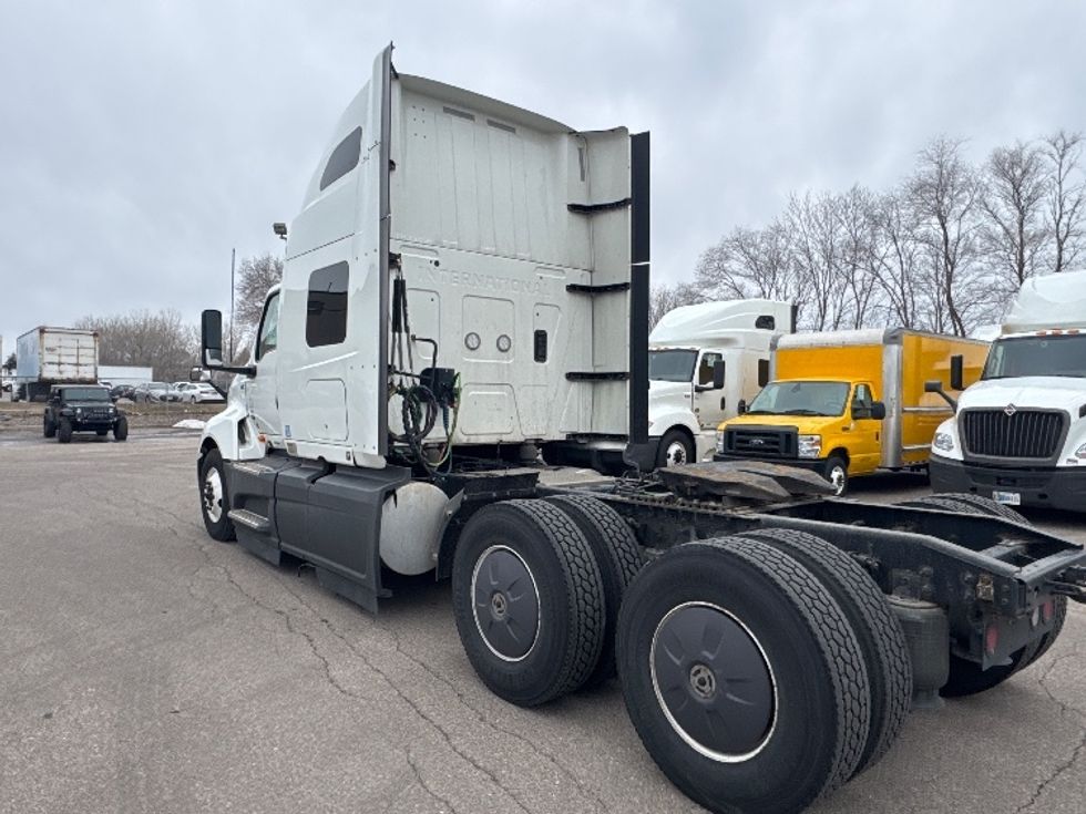 Sleeper Tractor-Heavy Duty Tractors-International-2023-LT625-Brooklyn Park-MN-586,412\n\t\tmiles-$ 46,750 - Image 5
