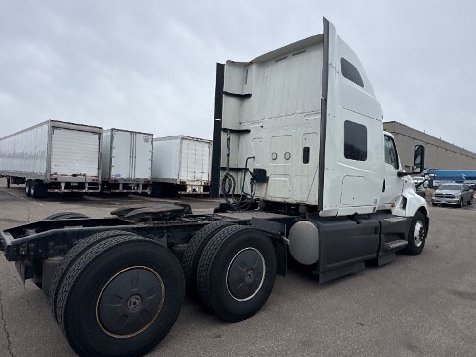 Sleeper Tractor-Heavy Duty Tractors-International-2023-LT625-Brooklyn Park-MN-586,412\n\t\tmiles-$ 46,750 - Image 7