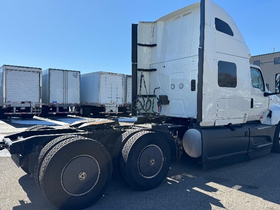 Sleeper Tractor-Heavy Duty Tractors-International-2023-LT625-Brooklyn Park-MN-612,618\n\t\tmiles-$ 44,500 - Image 7
