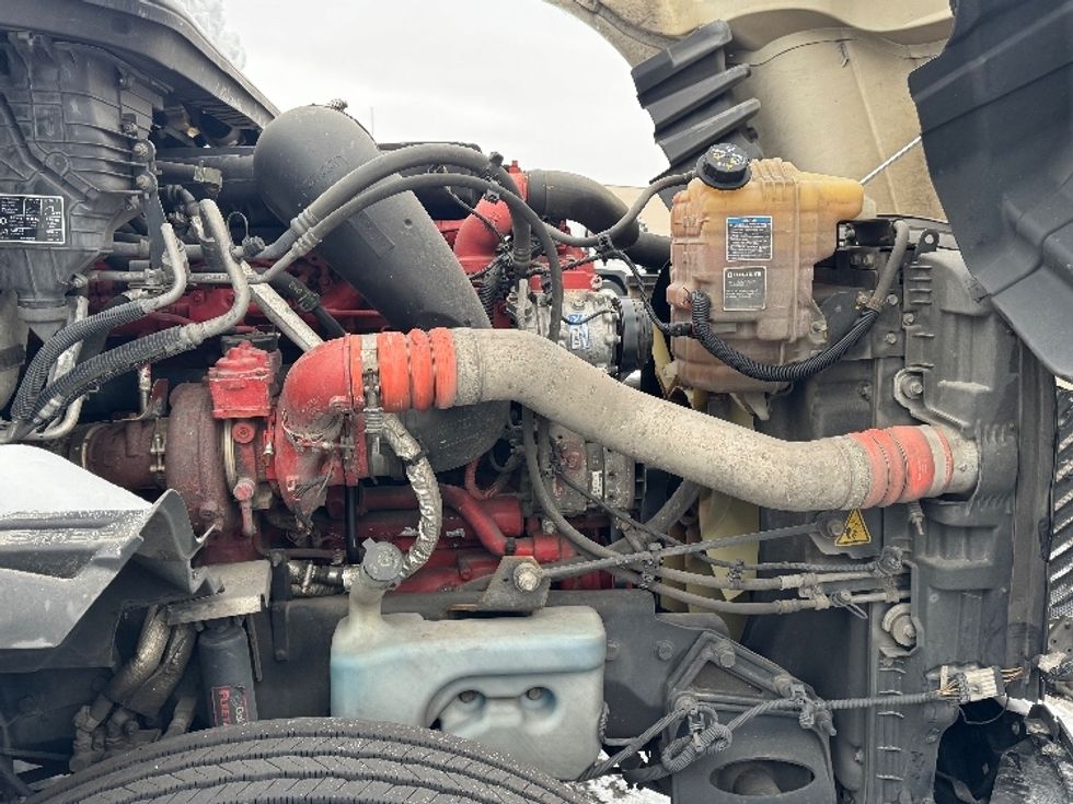 Sleeper Tractor-Heavy Duty Tractors-International-2023-LT625-Brooklyn Park-MN-644,389\n\t\tmiles-$ 41,500 - Image 20