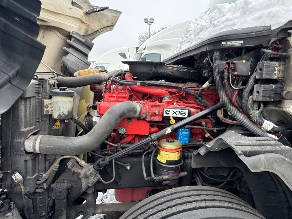 Sleeper Tractor-Heavy Duty Tractors-International-2023-LT625-Brooklyn Park-MN-644,389\n\t\tmiles-$ 41,500 - Image 21