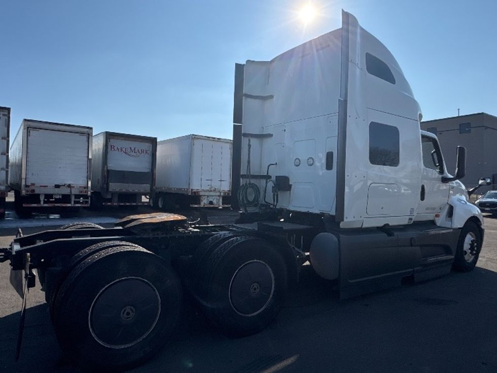 Sleeper Tractor-Heavy Duty Tractors-International-2023-LT625-Brooklyn Park-MN-644,389\n\t\tmiles-$ 41,500 - Image 7