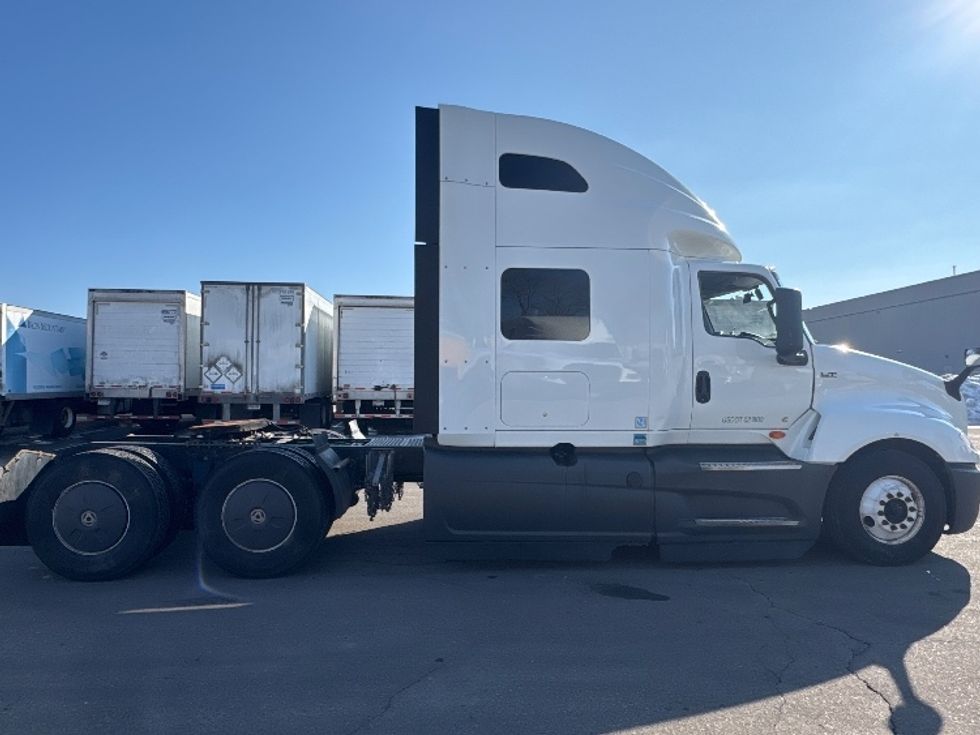 Sleeper Tractor-Heavy Duty Tractors-International-2023-LT625-Brooklyn Park-MN-644,389\n\t\tmiles-$ 41,500 - Image 8