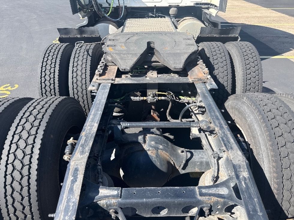 Sleeper Tractor-Heavy Duty Tractors-International-2023-LT625-Brooklyn Park-MN-688,904\n\t\tmiles-$ 48,750 - Image 6