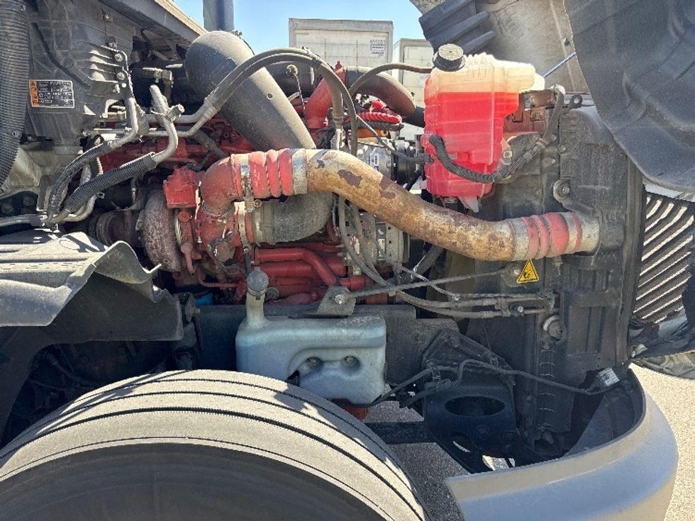 Sleeper Tractor-Heavy Duty Tractors-International-2023-LT625-Brooklyn Park-MN-755,758\n\t\tmiles-$ 35,000 - Image 20