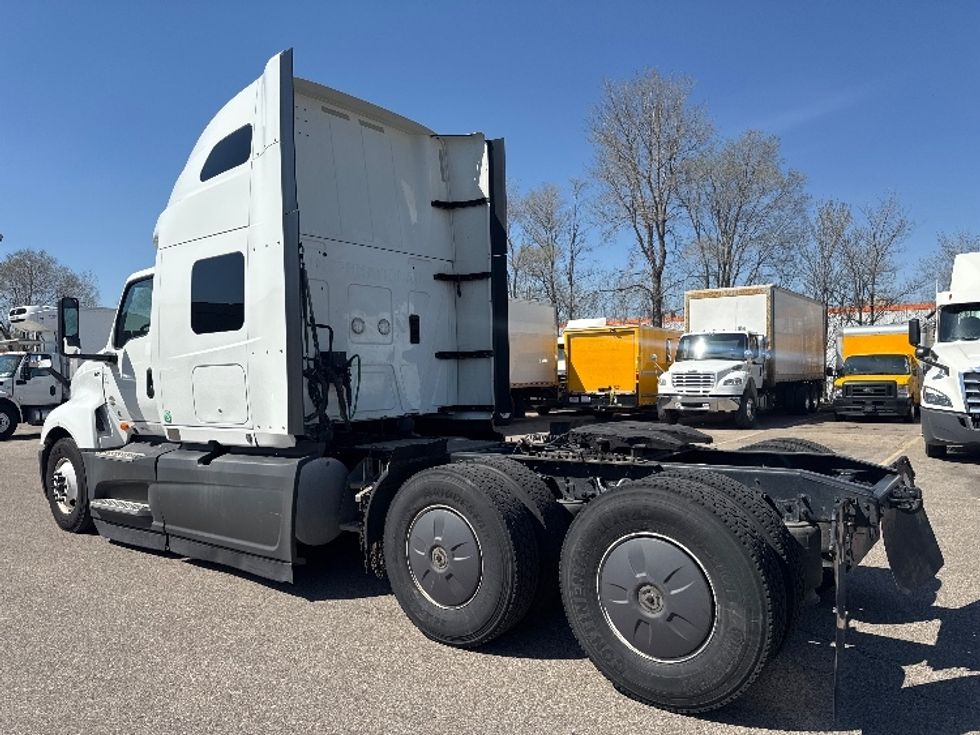 Sleeper Tractor-Heavy Duty Tractors-International-2023-LT625-Brooklyn Park-MN-755,758\n\t\tmiles-$ 35,000 - Image 5