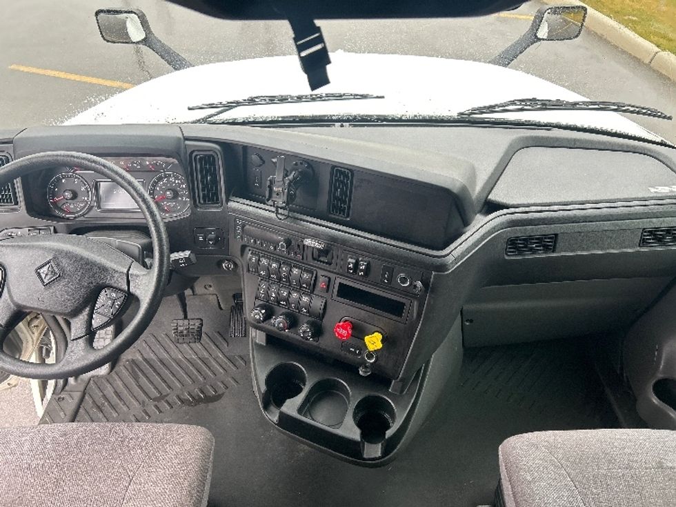 Sleeper Tractor-Heavy Duty Tractors-International-2023-LT625-Byron Center-MI-518,941\n\t\tmiles-$ 57,000 - Image 12