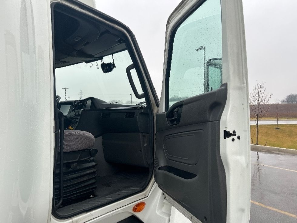 Sleeper Tractor-Heavy Duty Tractors-International-2023-LT625-Byron Center-MI-518,941\n\t\tmiles-$ 57,000 - Image 13