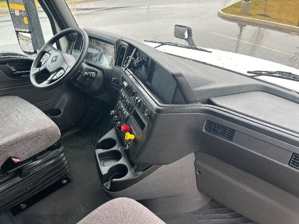 Sleeper Tractor-Heavy Duty Tractors-International-2023-LT625-Byron Center-MI-518,941\n\t\tmiles-$ 57,000 - Image 15