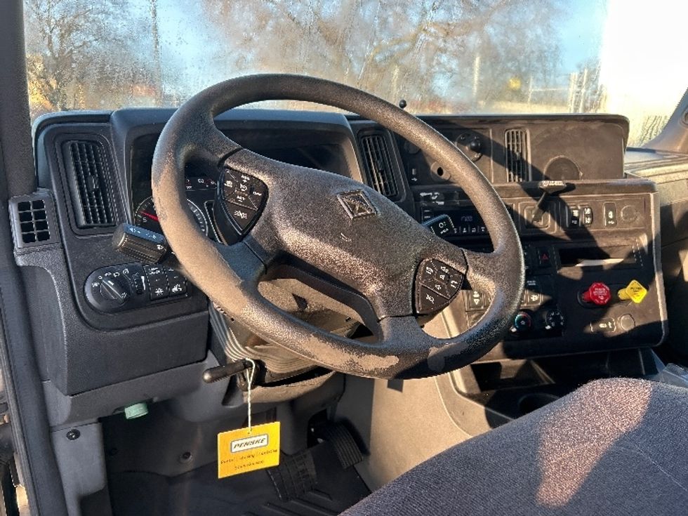 Sleeper Tractor-Heavy Duty Tractors-International-2023-LT625-Ceres-CA-606,757\n\t\tmiles-$ 51,250 - Image 10