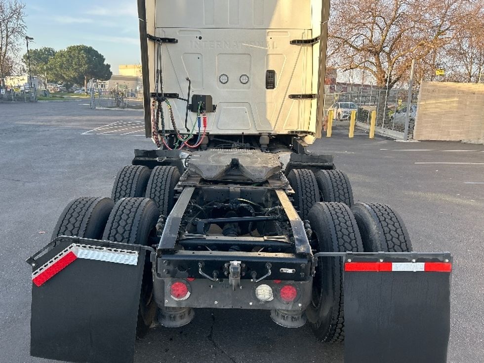 Sleeper Tractor-Heavy Duty Tractors-International-2023-LT625-Ceres-CA-606,757\n\t\tmiles-$ 51,250 - Image 6