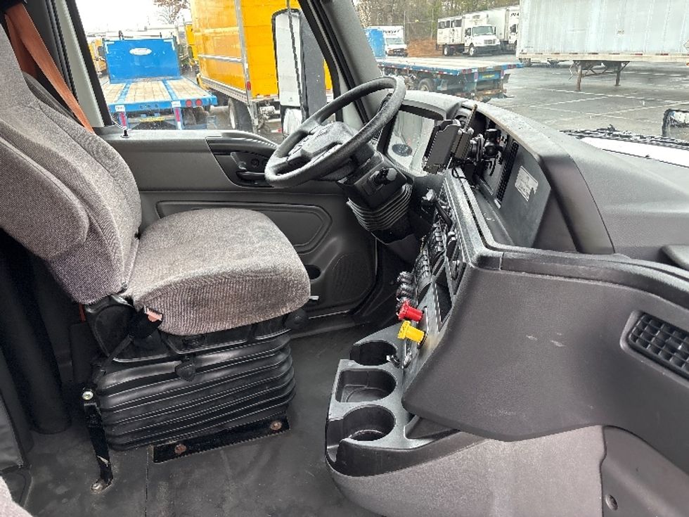 Sleeper Tractor-Heavy Duty Tractors-International-2023-LT625-Charlotte-NC-421,078\n\t\tmiles-$ 64,500 - Image 15