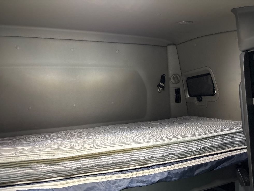 Sleeper Tractor-Heavy Duty Tractors-International-2023-LT625-Charlotte-NC-421,078\n\t\tmiles-$ 64,500 - Image 22