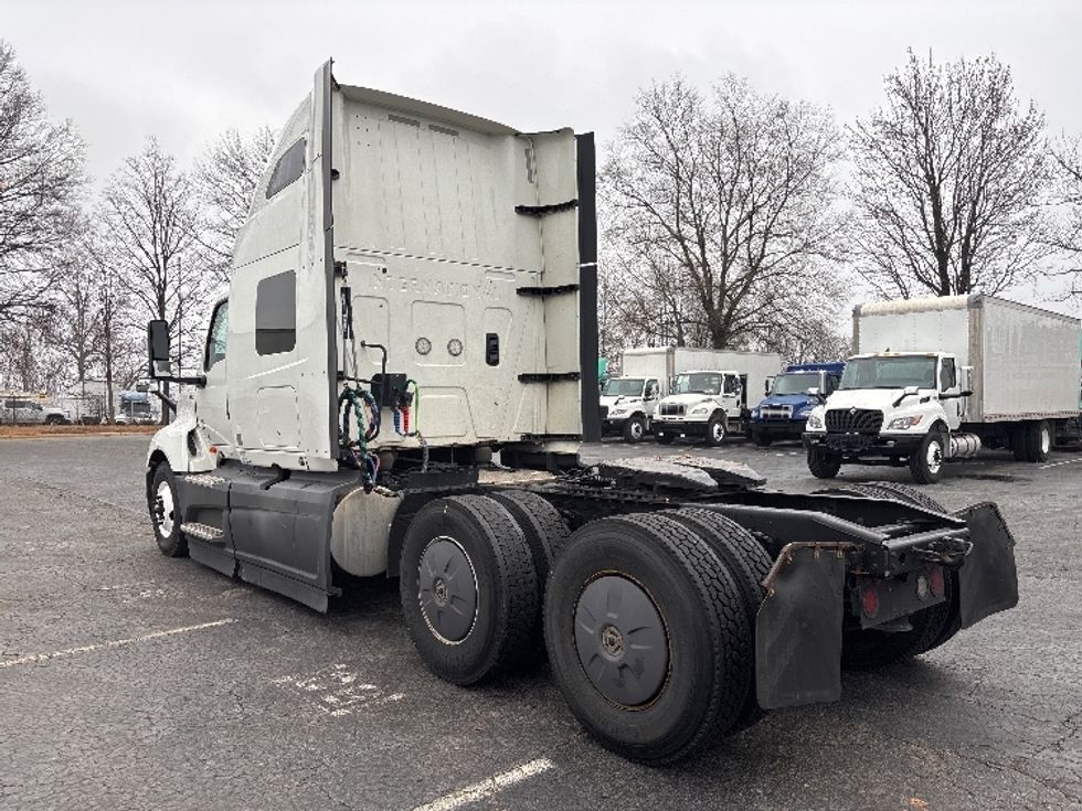 Sleeper Tractor-Heavy Duty Tractors-International-2023-LT625-Charlotte-NC-421,078\n\t\tmiles-$ 64,500 - Image 5