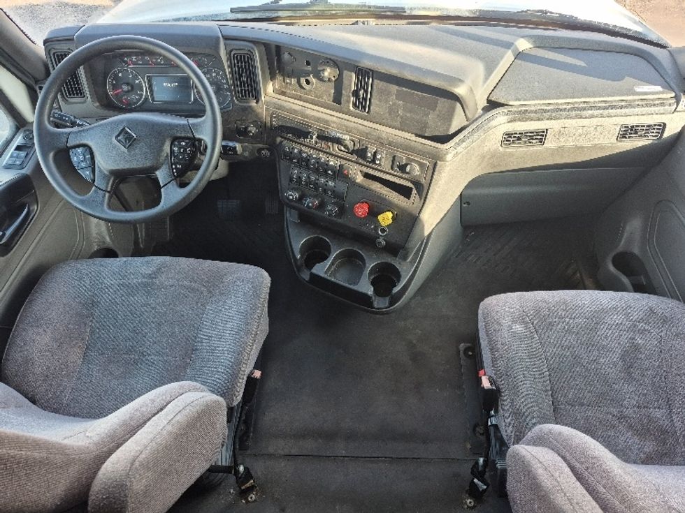 Sleeper Tractor-Heavy Duty Tractors-International-2023-LT625-Chicago (Chicago Ridge)-IL-588,198\n\t\tmiles-$ 44,750 - Image 11