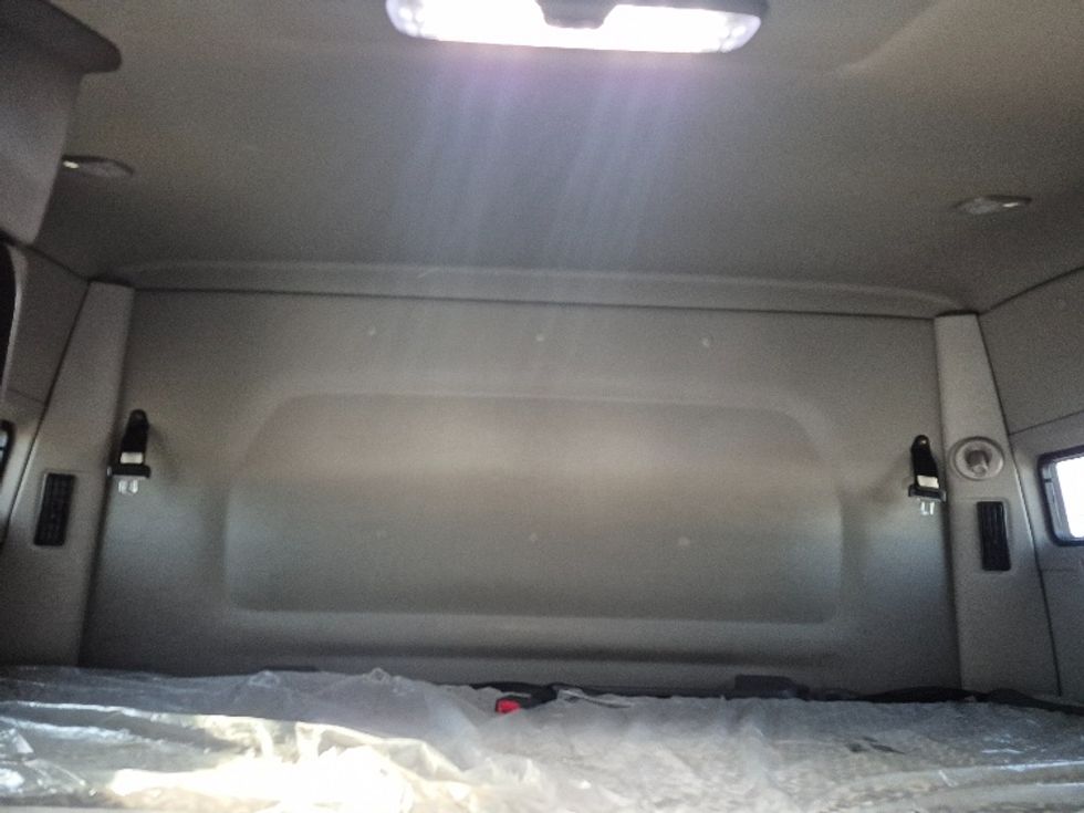 Sleeper Tractor-Heavy Duty Tractors-International-2023-LT625-Chicago (Chicago Ridge)-IL-588,198\n\t\tmiles-$ 44,750 - Image 21