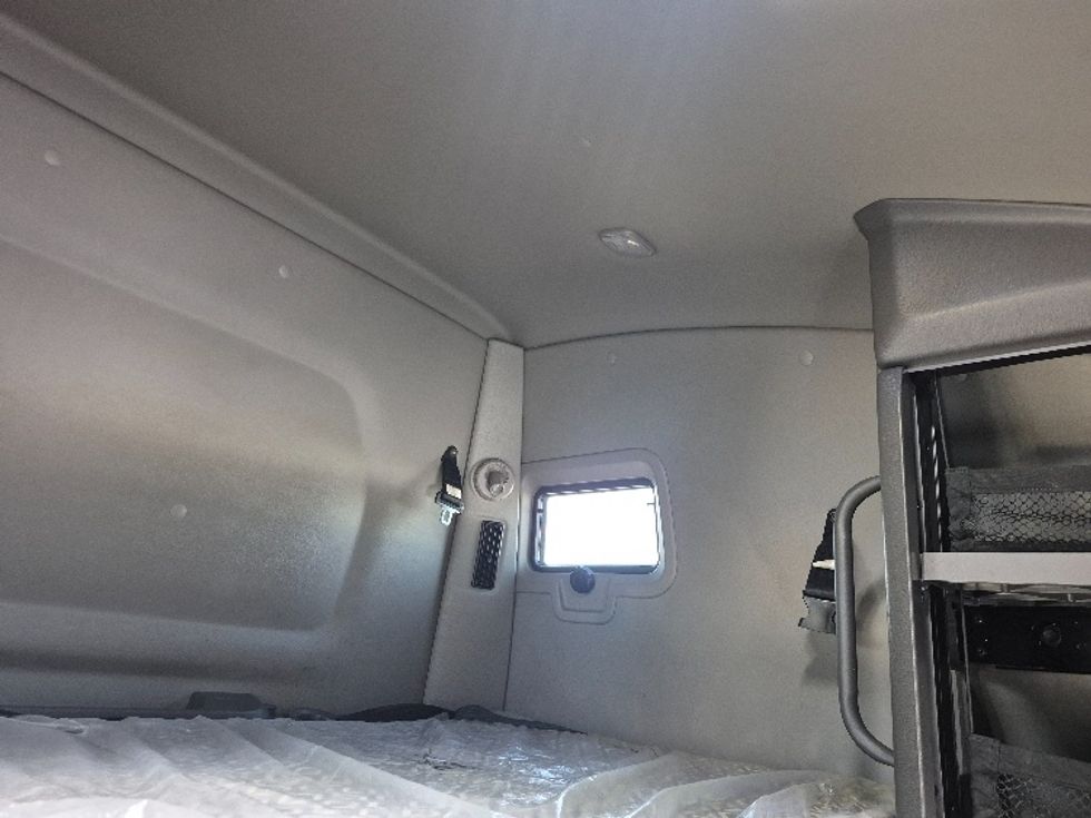 Sleeper Tractor-Heavy Duty Tractors-International-2023-LT625-Chicago (Chicago Ridge)-IL-588,198\n\t\tmiles-$ 44,750 - Image 22