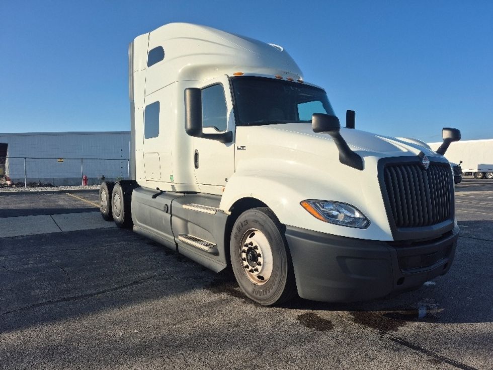 Sleeper Tractor-Heavy Duty Tractors-International-2023-LT625-Chicago (Chicago Ridge)-IL-620,048\n\t\tmiles-$ 44,750 - Image 1