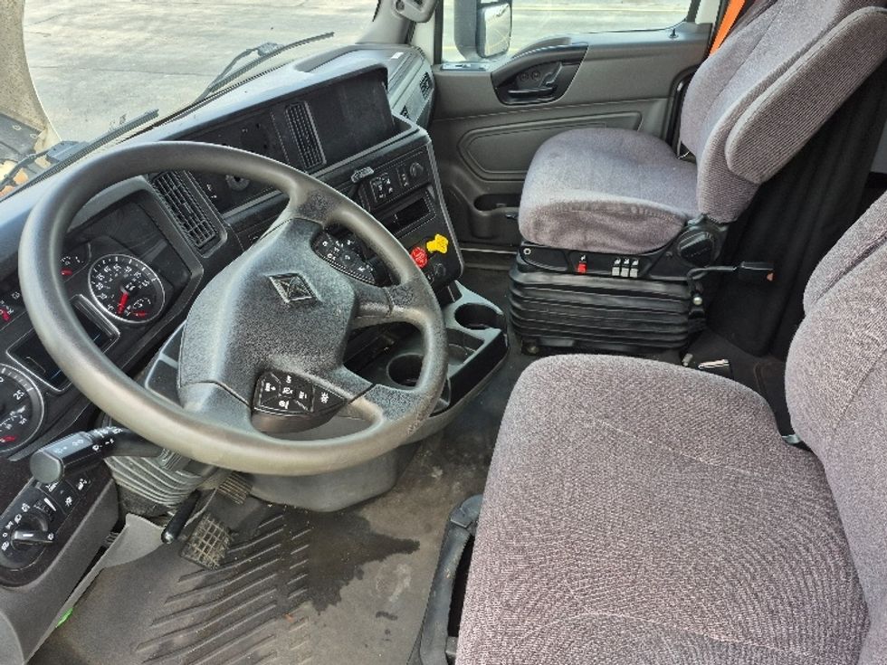 Sleeper Tractor-Heavy Duty Tractors-International-2023-LT625-Chicago (Chicago Ridge)-IL-649,665\n\t\tmiles-$ 42,000 - Image 10