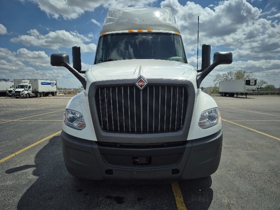 Sleeper Tractor-Heavy Duty Tractors-International-2023-LT625-Chicago (Chicago Ridge)-IL-649,665\n\t\tmiles-$ 42,000 - Image 2