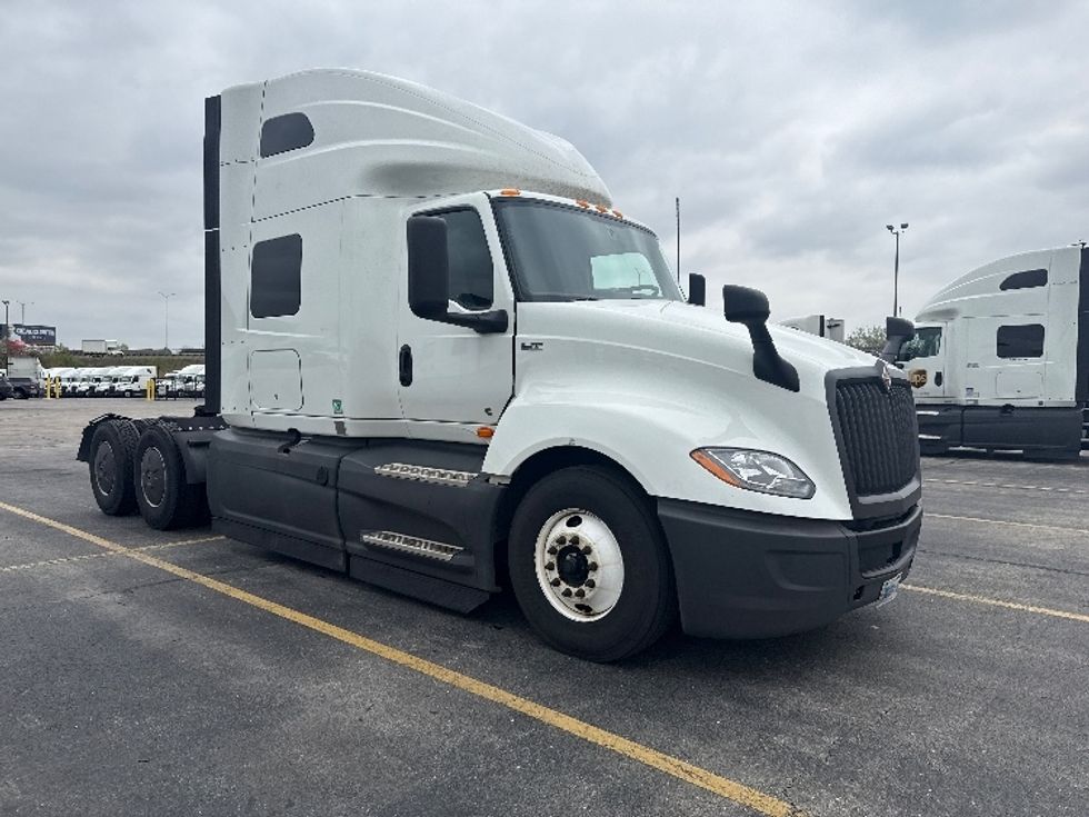 Sleeper Tractor-Heavy Duty Tractors-International-2023-LT625-Chicago (Chicago Ridge)-IL-649,991\n\t\tmiles-$ 42,000 - Image 1