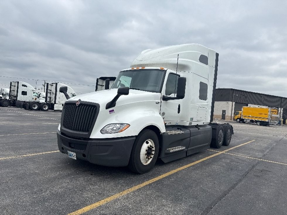 Sleeper Tractor-Heavy Duty Tractors-International-2023-LT625-Chicago (Chicago Ridge)-IL-649,991\n\t\tmiles-$ 42,000 - Image 3