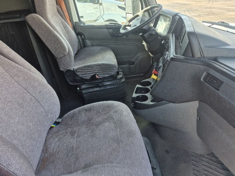 Sleeper Tractor-Heavy Duty Tractors-International-2023-LT625-Chicago (Chicago Ridge)-IL-668,742\n\t\tmiles-$ 39,000 - Image 15