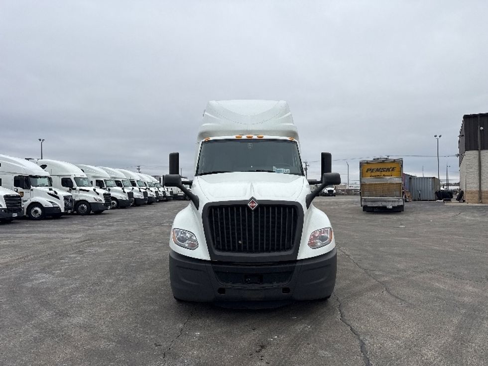Sleeper Tractor-Heavy Duty Tractors-International-2023-LT625-Chicago (Chicago Ridge)-IL-670,714\n\t\tmiles-$ 39,000 - Image 2