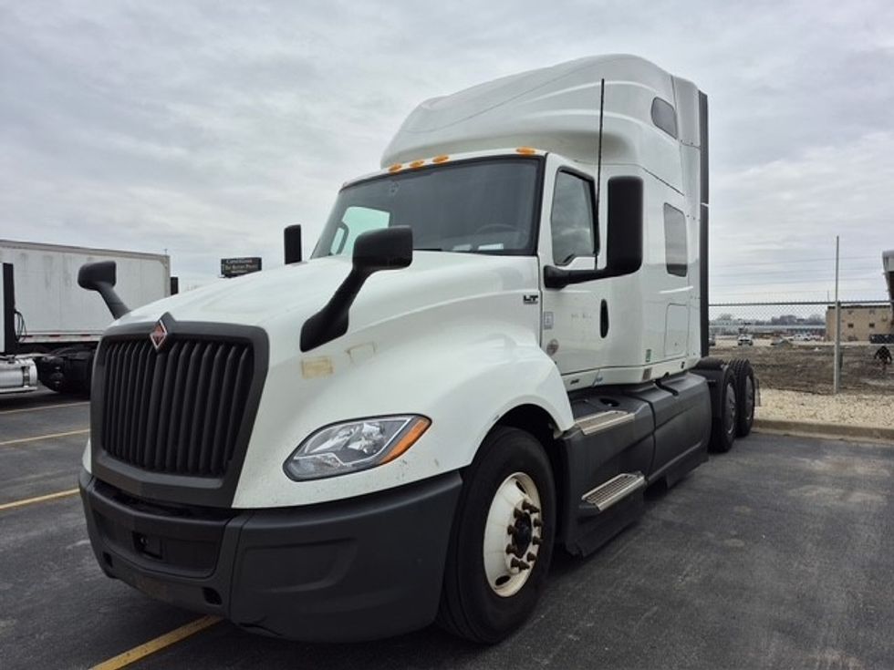 Sleeper Tractor-Heavy Duty Tractors-International-2023-LT625-Chicago (Chicago Ridge)-IL-673,743\n\t\tmiles-$ 38,750 - Image 3