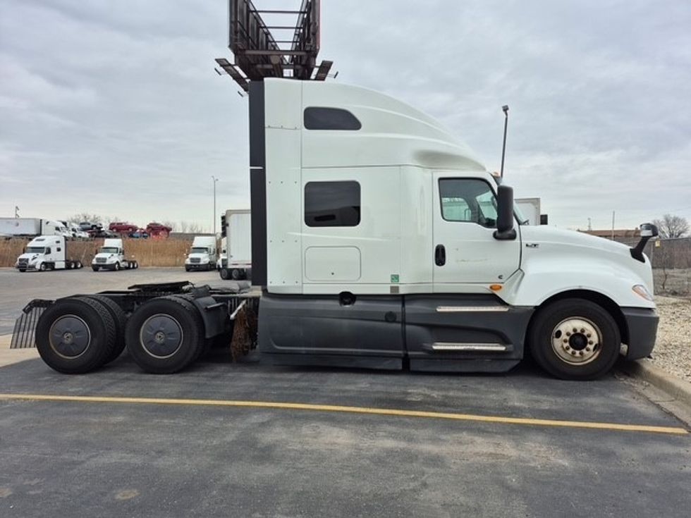 Sleeper Tractor-Heavy Duty Tractors-International-2023-LT625-Chicago (Chicago Ridge)-IL-673,743\n\t\tmiles-$ 38,750 - Image 7