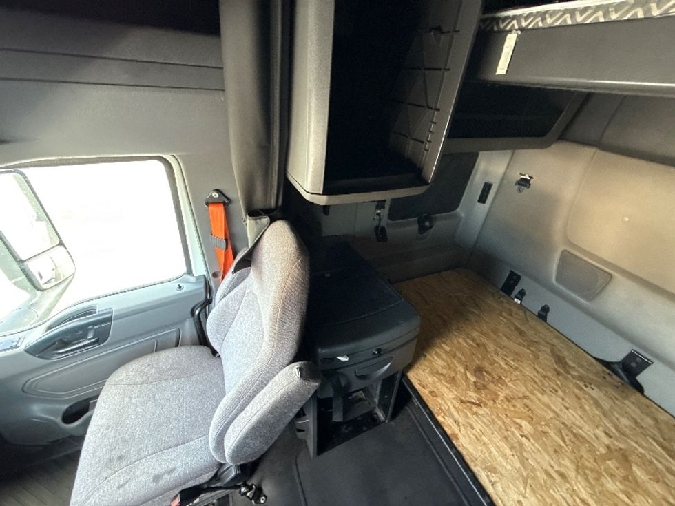 Sleeper Tractor-Heavy Duty Tractors-International-2023-LT625-Chicago (Chicago Ridge)-IL-751,269\n\t\tmiles-$ 39,250 - Image 19