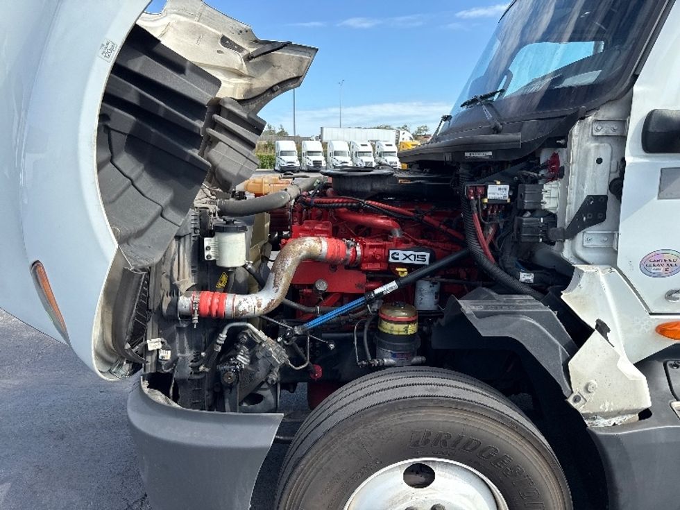 Sleeper Tractor-Heavy Duty Tractors-International-2023-LT625-Chicago (Chicago Ridge)-IL-751,269\n\t\tmiles-$ 39,250 - Image 21