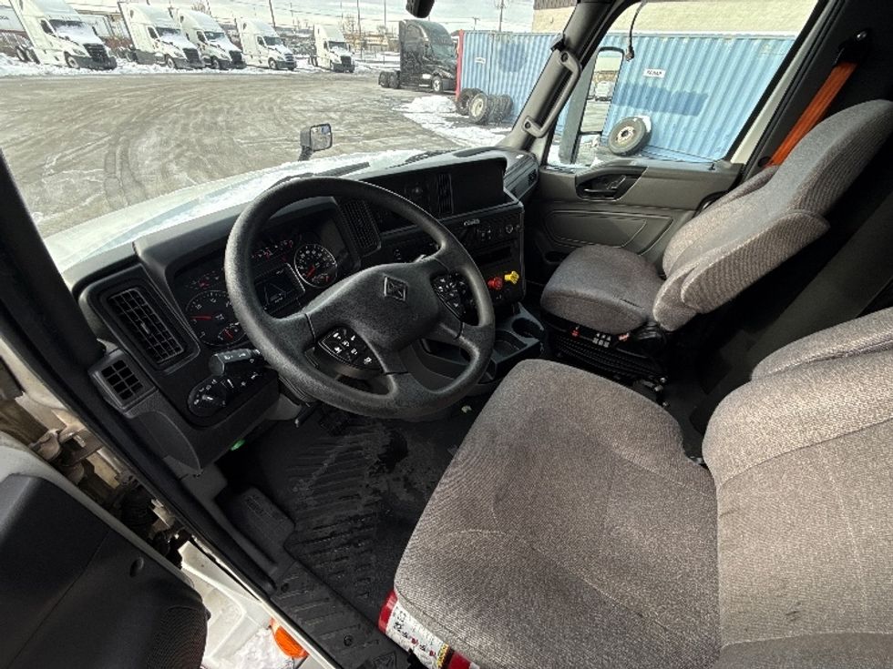 Sleeper Tractor-Heavy Duty Tractors-International-2023-LT625-Chicago (Chicago Ridge)-IL-757,141\n\t\tmiles-$ 38,500 - Image 10