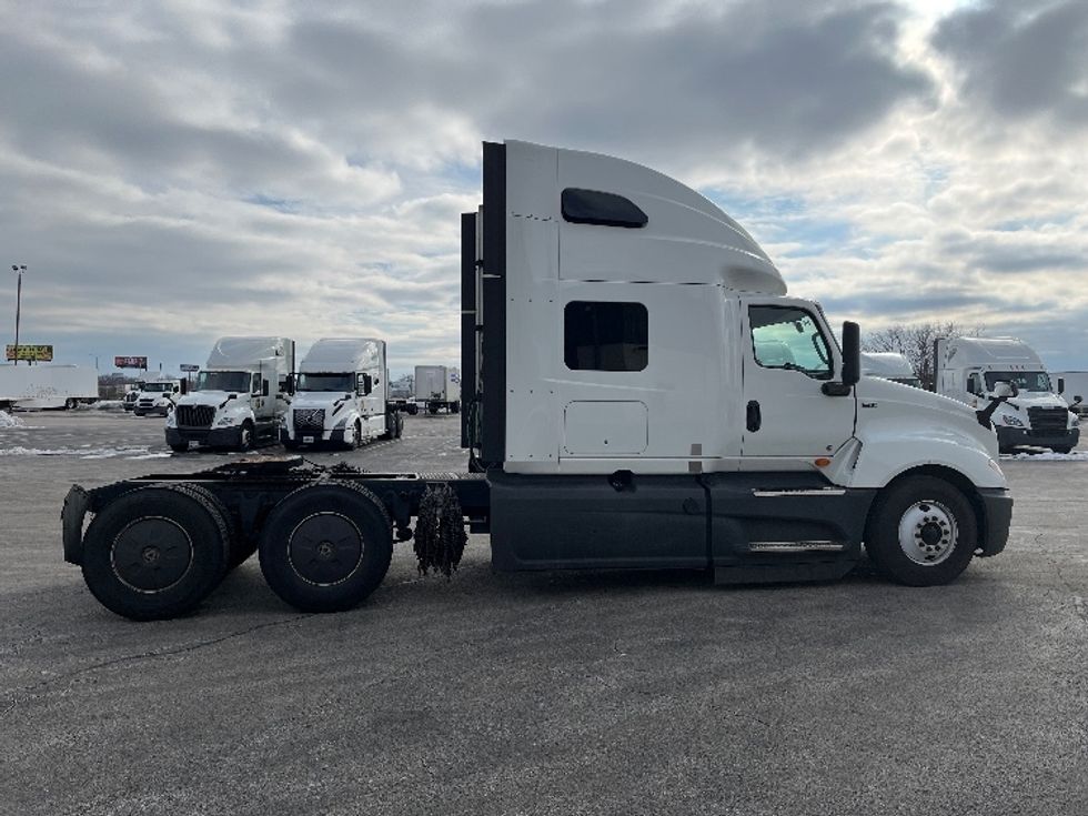 Sleeper Tractor-Heavy Duty Tractors-International-2023-LT625-Chicago (Chicago Ridge)-IL-757,141\n\t\tmiles-$ 38,500 - Image 8