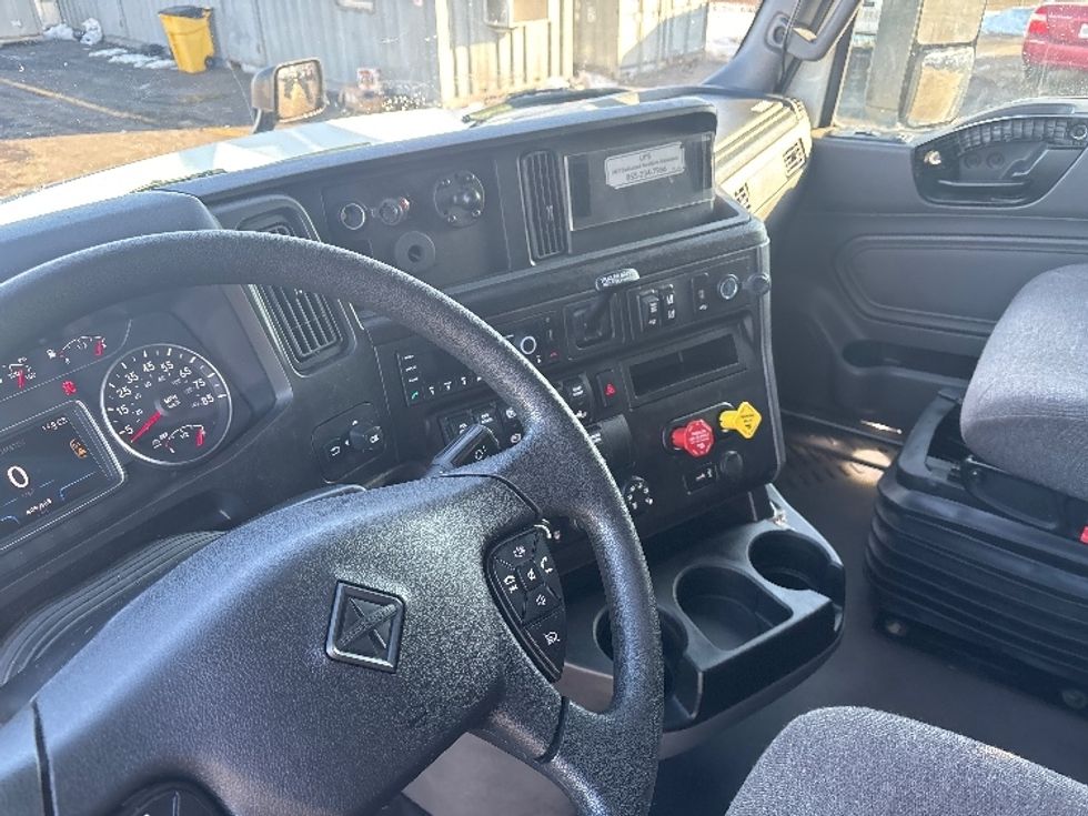 Sleeper Tractor-Heavy Duty Tractors-International-2023-LT625-Columbus-OH-409,403\n\t\tmiles-$ 65,000 - Image 11