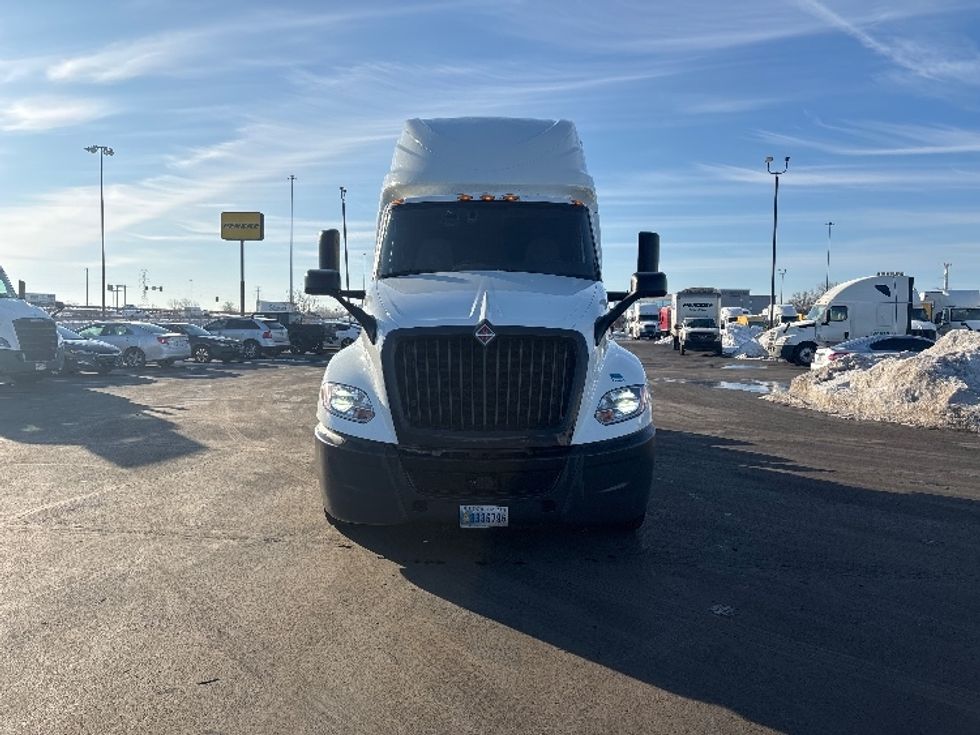 Sleeper Tractor-Heavy Duty Tractors-International-2023-LT625-Columbus-OH-409,403\n\t\tmiles-$ 65,000 - Image 2