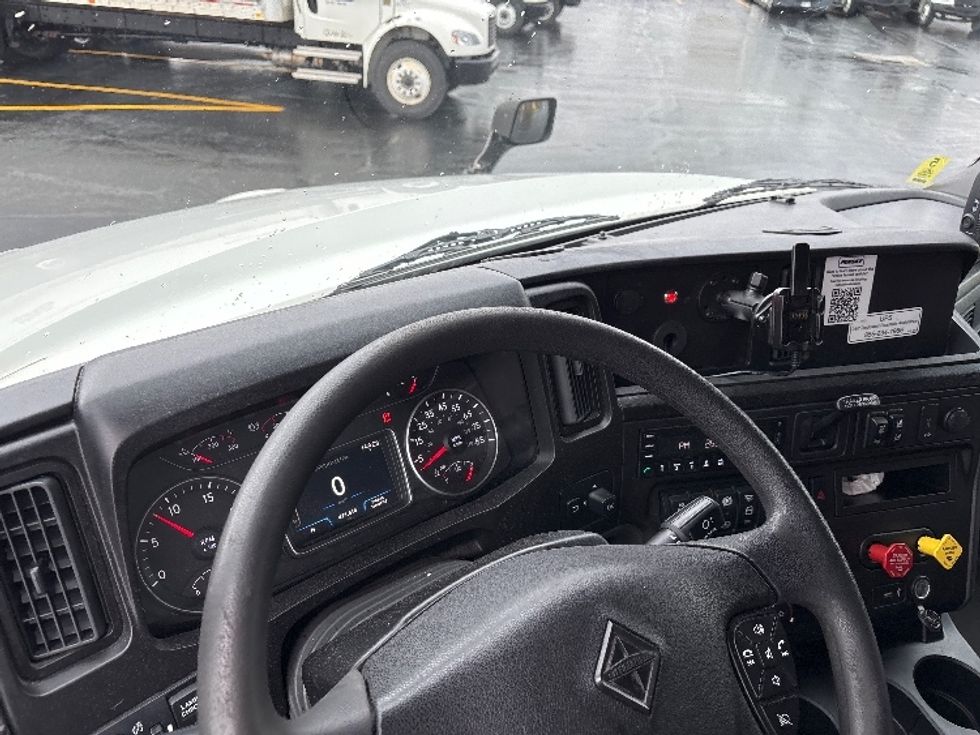 Sleeper Tractor-Heavy Duty Tractors-International-2023-LT625-Columbus-OH-471,615\n\t\tmiles-$ 57,750 - Image 11