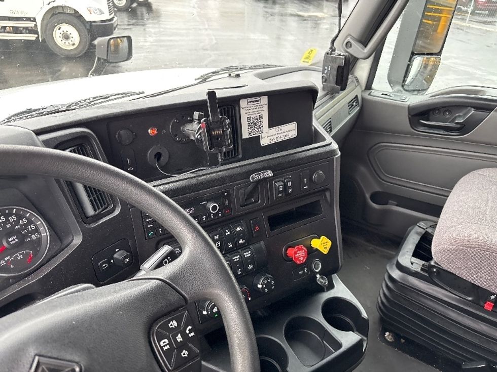 Sleeper Tractor-Heavy Duty Tractors-International-2023-LT625-Columbus-OH-471,615\n\t\tmiles-$ 57,750 - Image 12