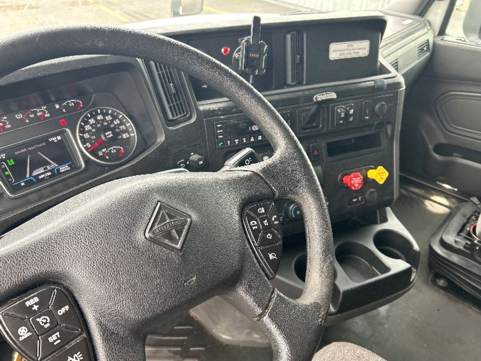Sleeper Tractor-Heavy Duty Tractors-International-2023-LT625-Columbus-OH-609,137\n\t\tmiles-$ 44,750 - Image 11